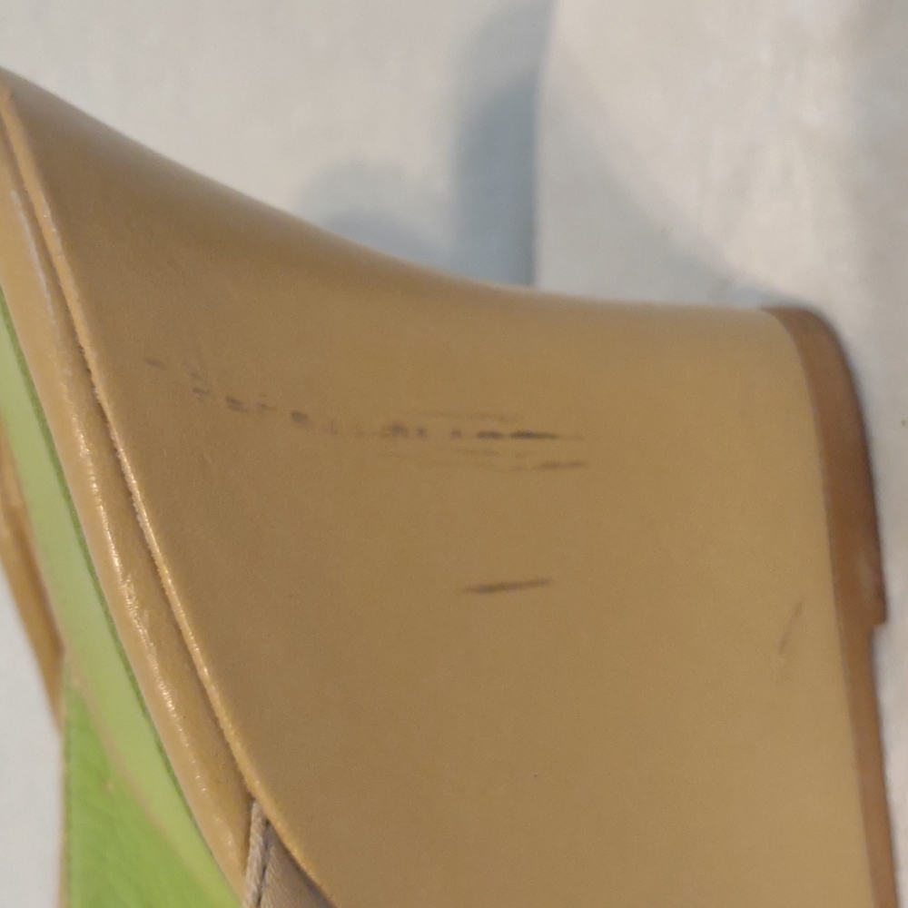 Gianni Bini wedged heel sandals. Beige in color, size 7 or 7.5M - Picture 12 of 12